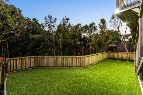 Photo of property in 4 Redfern Lane, Glenfield, Auckland, 0629