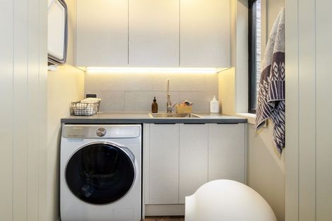 Photo of property in 30 Naylor Street, Clyde, 9330