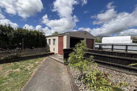 Photo of property in 36 Karaka Street, Tokomaru, Palmerston North, 4474