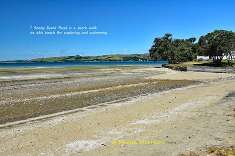 Photo of property in 1 Sandy Beach Road, Tinopai, 0593