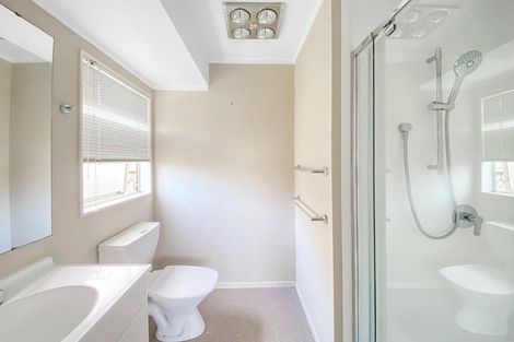 Photo of property in 184 Burswood Drive, Burswood, Auckland, 2013