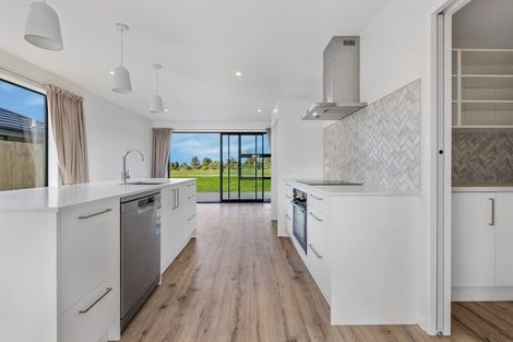 Photo of property in 10 Arapawa Street, Belfast, Christchurch, 8051