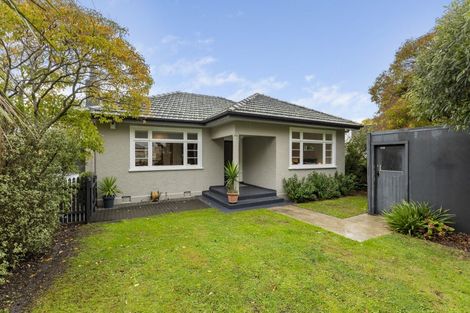 Photo of property in 9 Franklin Avenue, Hokowhitu, Palmerston North, 4410