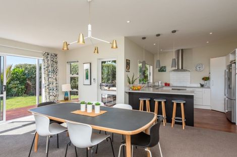 Photo of property in 10 Sue Avenue, Otaki, 5512