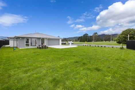 Photo of property in 26 Gallipoli Road, Trentham, Upper Hutt, 5018