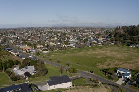 Photo of property in 1 Ridgeway Terrace, Taradale, Napier, 4112
