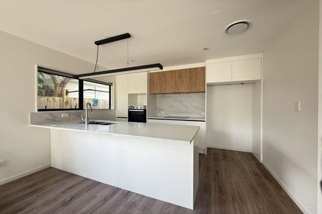 Photo of property in 30c Durham Street, Te Atatu Peninsula, Auckland, 0610