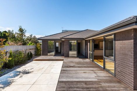 Photo of property in 6a West Place, Greenmeadows, Napier, 4112