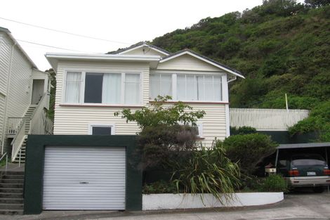 Photo of property in 5 Lonsdale Crescent, Rongotai, Wellington, 6022