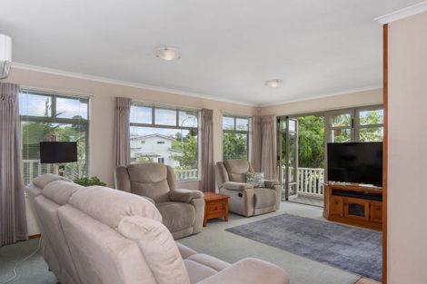Photo of property in 2 Thornlea Drive, Welcome Bay, Tauranga, 3112