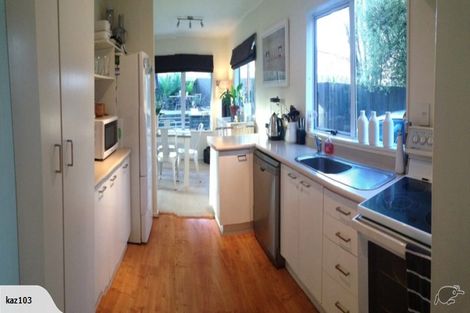 Photo of property in 4/56 Youngs Road, Papakura, 2110