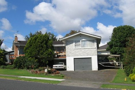 Photo of property in 36 Cardiff Road, Pakuranga, Auckland, 2010