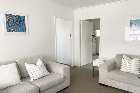 Photo of property in 52 Beach Haven Road, Beach Haven, Auckland, 0626