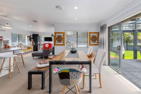 Photo of property in 17 Great Road West, Matipo Heights, Rotorua, 3015