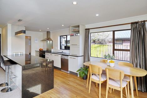 Photo of property in 145 Royal Park Drive, Parklands, Christchurch, 8083