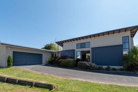 Photo of property in 16 Robinson Terrace, Rangatira Park, Taupo, 3330