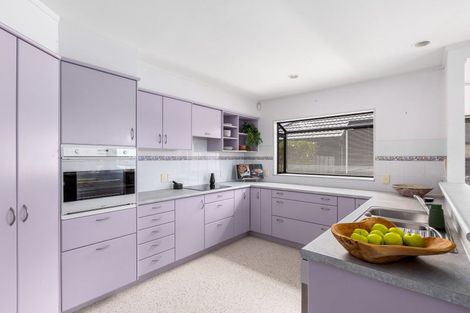 Photo of property in 11 Shuttleworth Place, Manly, Whangaparaoa, 0930