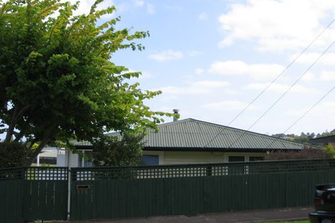 Photo of property in 176 Methuen Road, New Windsor, Auckland, 0600