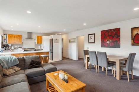 Photo of property in 4 Belvedere Avenue, Waikanae, 5036