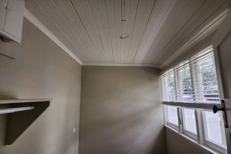 Photo of property in 6 Nikau Street, Eastbourne, Lower Hutt, 5013