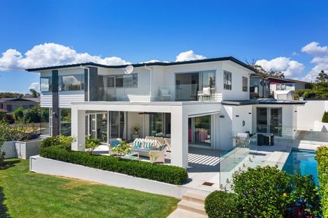 Photo of property in 6d Burford Place, Mellons Bay, Auckland, 2014