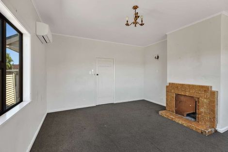 Photo of property in 27 Jackson Street, College Estate, Whanganui, 4500