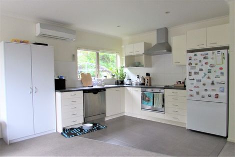 Photo of property in 2 Downing Street, Crofton Downs, Wellington, 6035