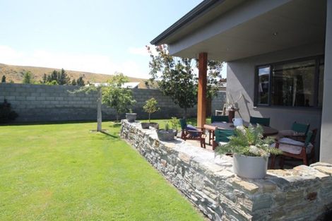 Photo of property in 42 Albert Drive, Clyde, 9330