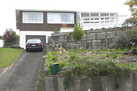 Photo of property in 64 Awanui Street, Merrilands, New Plymouth, 4312