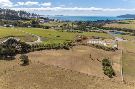 Photo of property in 14 Amelie Place, Coopers Beach, 0420