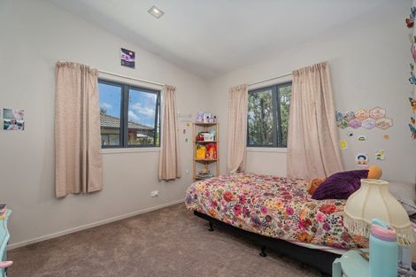 Photo of property in 5 Rena Place, Whitianga, 3510