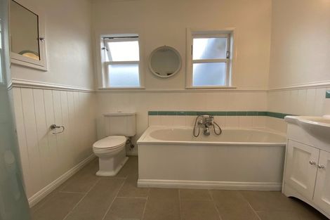 Photo of property in 43 Homebush Road, Khandallah, Wellington, 6035