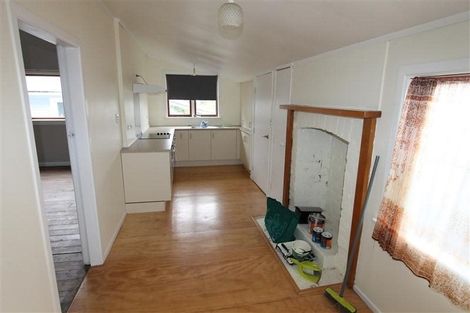 Photo of property in 27 Glenview Road, Glen Eden, Auckland, 0602