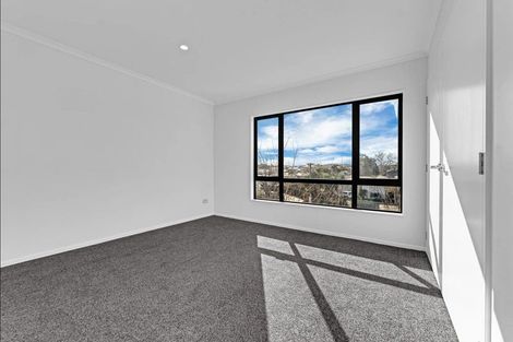 Photo of property in 10c White Road, Manurewa, Auckland, 2102