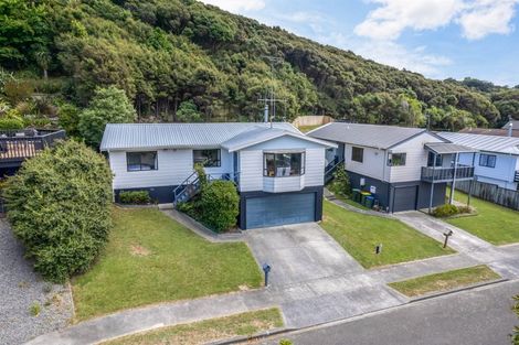 Photo of property in 62 Albatross Close, Whitby, Porirua, 5024