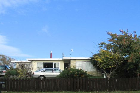 Photo of property in 5 Callender Terrace, Paraparaumu Beach, Paraparaumu, 5032
