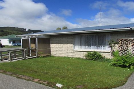 Photo of property in 1/30 Buccleugh Street, Greymouth, 7805