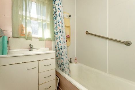 Photo of property in 2 Grundy Street, Mangapapa, Gisborne, 4010