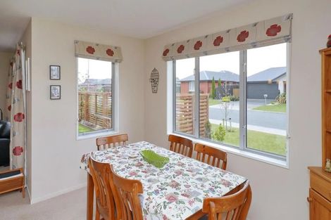 Photo of property in 17 Galatos Street, Rangiora, 7400