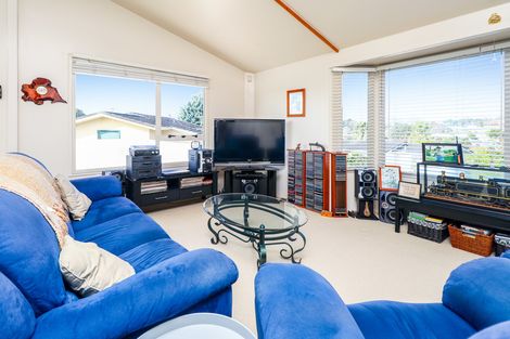 Photo of property in 80h Tirimoana Road, Te Atatu South, Auckland, 0602