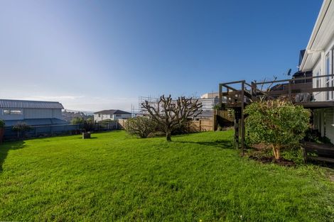 Photo of property in 92 Mellons Bay Road, Mellons Bay, Auckland, 2014