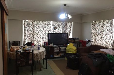 Photo of property in 2/7 Great South Road, Manurewa, Auckland, 2102