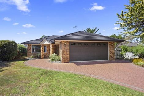 Photo of property in 17 Belmont Rise, Katikati, 3129