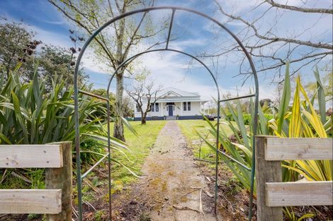 Photo of property in 16 Tamumu Road, Waipawa, 4210