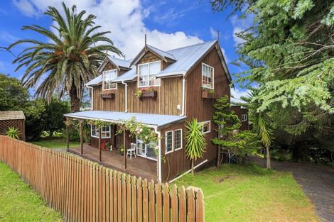 Photo of property in 34 Schnapper Rock Road, Schnapper Rock, Auckland, 0632