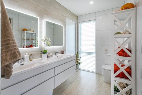 Photo of property in 7 Capstan Crescent, Whitianga, 3510