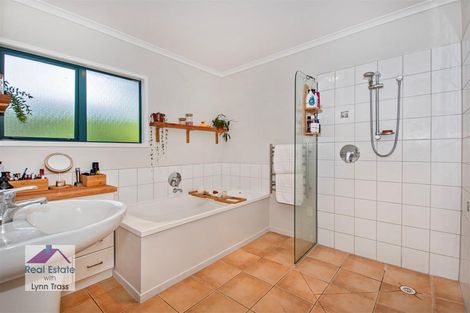 Photo of property in 11e Lupton Avenue, Kensington, Whangarei, 0112
