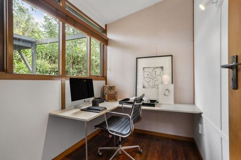 Photo of property in 52 Queenstown Road, Onehunga, Auckland, 1061