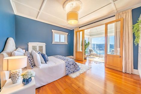 Photo of property in 35 Palliser Road, Roseneath, Wellington, 6011