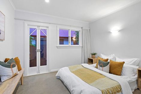 Photo of property in 221 Weston Road, St Albans, Christchurch, 8052